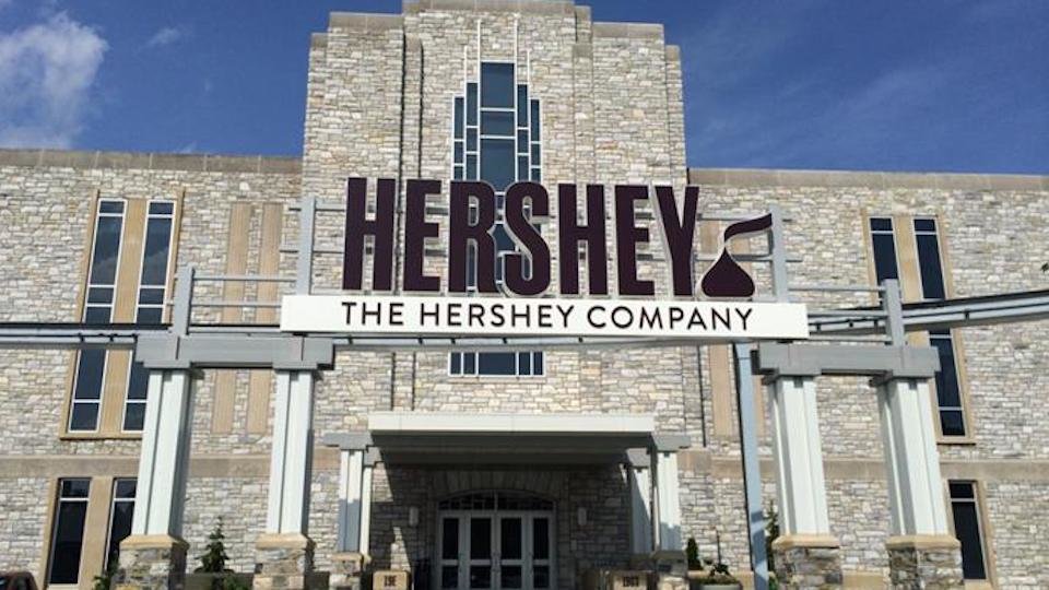 The hershey company. Компания Hershey. Hershey Company в Пенсильвании, США.. Бренды компании the Hershey Company. Фабрика компания Херши.