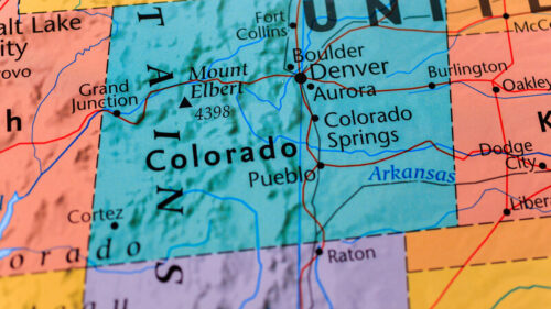 Colorado judge resigns